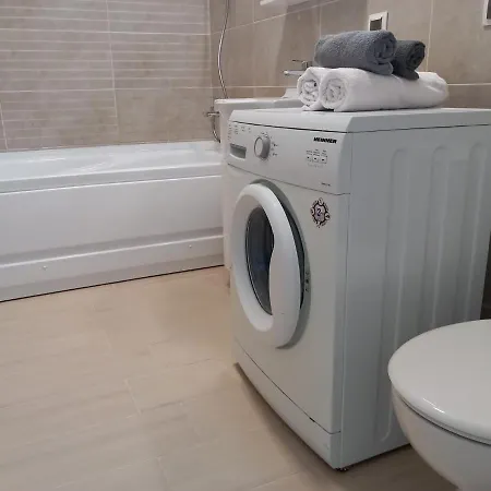 Quiet Neighborhood 1br With Parking And Self Check In Appartamento