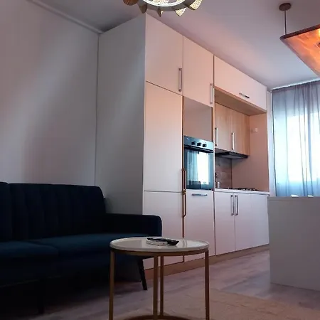 Quiet Neighborhood 1br With Parking And Self Check In Bucarest